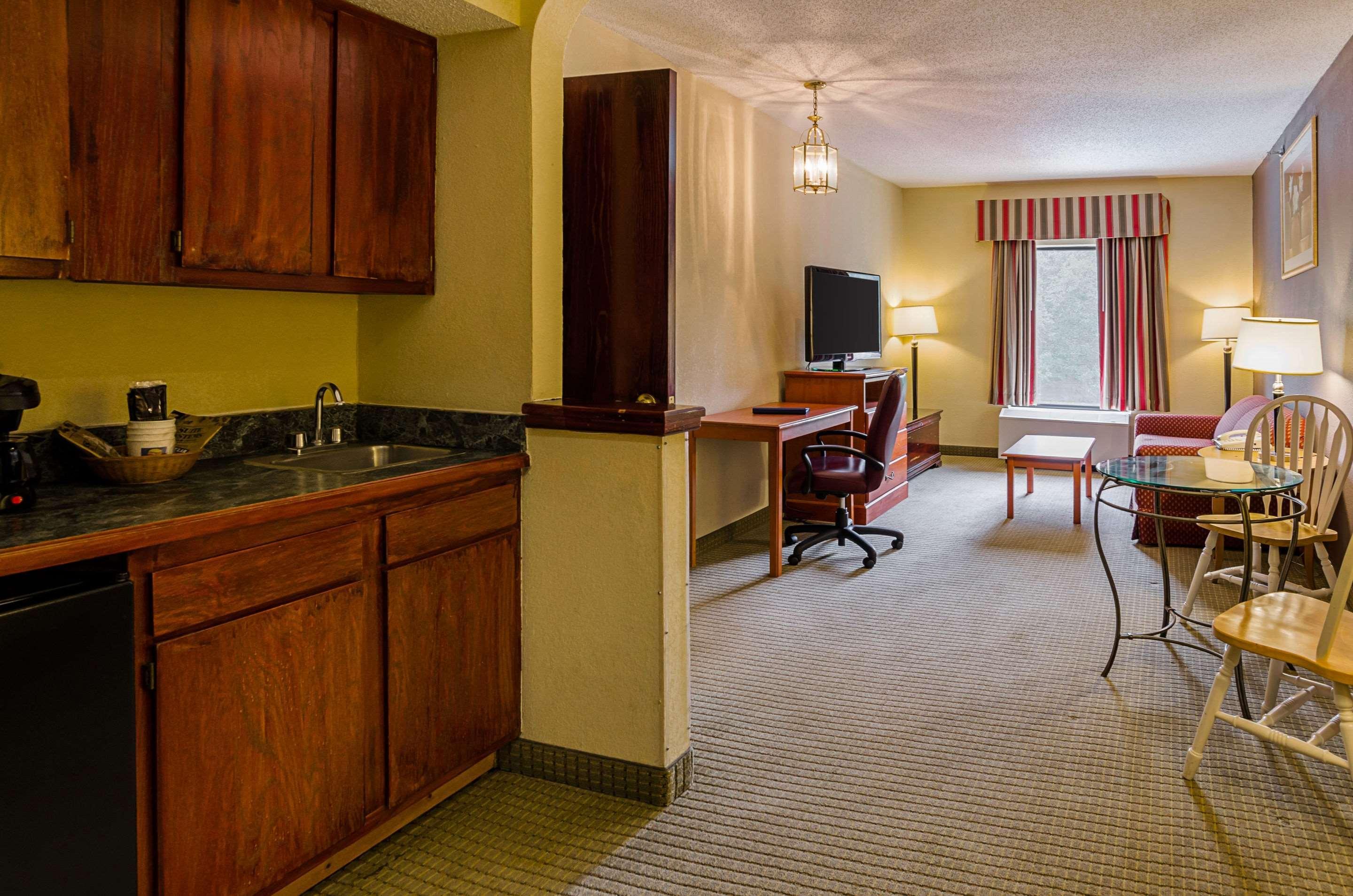 Quality Suites Altavista - Lynchburg South Bagian luar foto