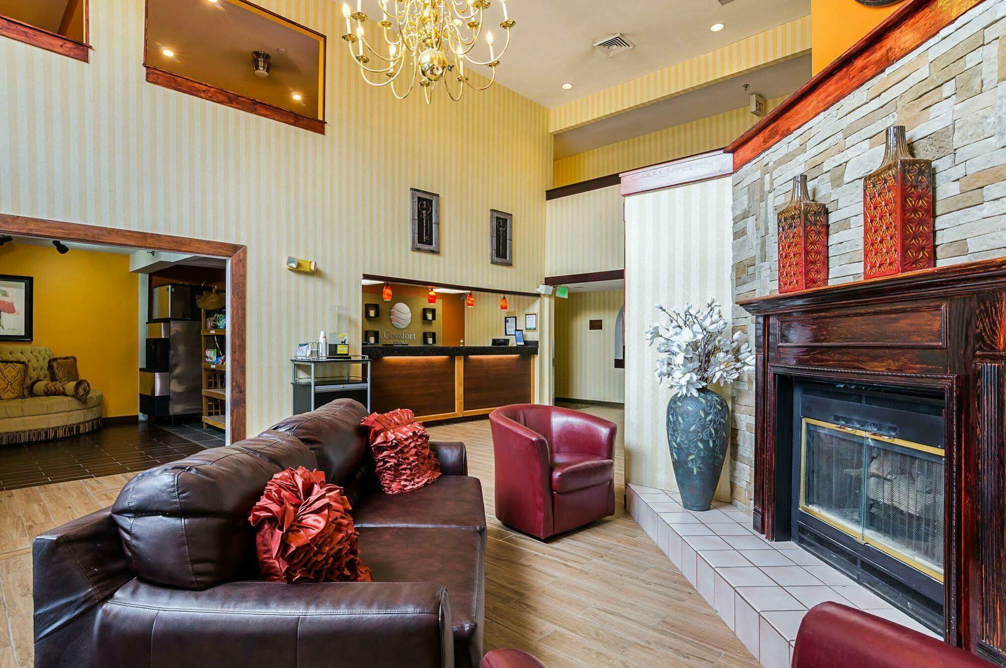 Quality Suites Altavista - Lynchburg South Bagian luar foto