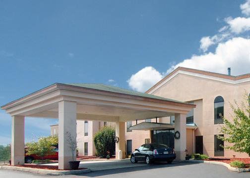Quality Suites Altavista - Lynchburg South Bagian luar foto
